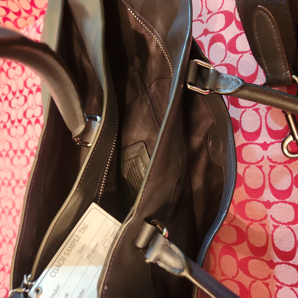 Business Totes - Picture 9 of 12